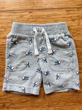 3/$15 GAP Baby Bird Print Cotton Shorts 6-12M Toddler Gray Lounge Shorts Summer
